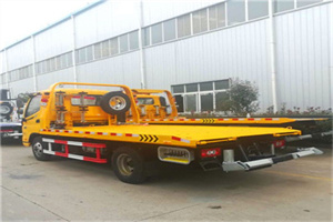 通许附近拖车救援搭电